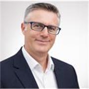 Profesora titulada y con experiencia en varias plataformas 
