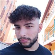 Studente appena diplomato in istituto tecnico economico, offre aiuto ai ragazzi che ne hanno bisogno