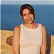 Soy una persona responsable y comprometida. Daré clases de inglés a primaria y secundaria, adaptándome a sus necesidades.