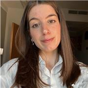 L’inglese ti sembra una lingua incomprensibile? No problem, sono qui per aiutarti ad imparare passo passo.