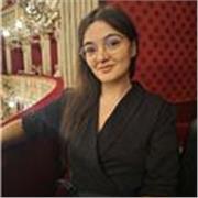 Sei alla ricerca di un insegnante che possa rendere il tuo studio più fluido e interessante? Contattami ed insieme ci riusciremo