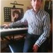 Imparto clases de piano a niños,mayores etc. En su domicilio o en el suyo