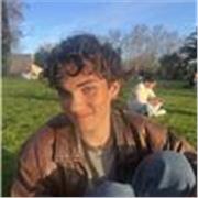 Estudiante de magisterio con nivel certificado de inglés C1