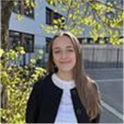 Je propose des cours de français adaptés à tous les niveaux, dans une ambiance bienveillante et dynamique.