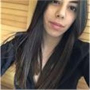 Studente universitaria diplomata al liceo linguistico