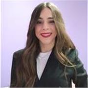 Graduada en Derecho con sólida base jurídica