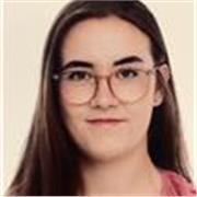 Profesora titulada en la ayuda y apoyo de niños y personas con dificultad o dependencia. Tengo experiencia tratando con niños. 