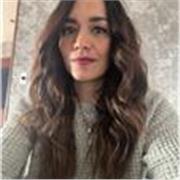 Maestra de niñas y adolescentes, clases de ciencias naturales, matemáticas, todas las clases de primaria