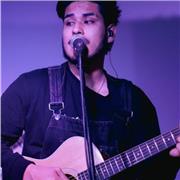 Profesor de guitarra, producción musical y mezcla