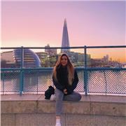 Profesora de apoyo escolar, especializada en inglés