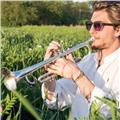 Insegnante di tromba strumento a fiato diplomato con master in pedagogia musicale