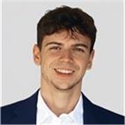 Laureato con lode in Scienze politiche e Comunicazione propone ripetizioni e supporto allo studio di italiano e letteratura.