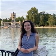 Soy una estudiante bilingüe, hablo alemán y castellano. Ofrezco clases presenciales u online en alemán, para todas las edades