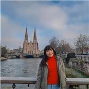 Professeur bilingue de français et espagnol, d'origine costaricaine