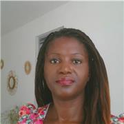 Prof expérimentée et dynamique accompagne, collégiens et lycéens.