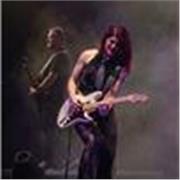 Chitarrista professionista laureata in chitarra pop e jazz! Lezioni di chitarra personalizzate e per tutti i livelli!