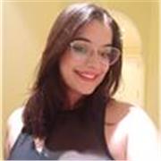 Profesora de inglés con 2 años de experiencia en grupos de varias edades, y con experiencia en preparación de exámenes oficiales