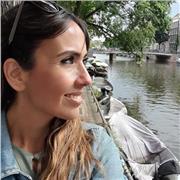 Profesional multipotencial, enseñé inglés a niños y adultos. He vivido 4 años en Inglaterra. Soy Multipotencial, creativa . Teneri