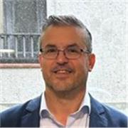 Profesor de diseño de stands e interiorismo con más de 25 años de experiencia. Me adapto a los horarios que requieras.