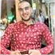 Prof a domicile donne des cours Pour aider les étudiants a améliorer leurs niveaux 