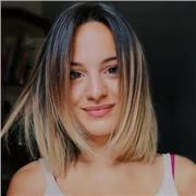 Profesora de español nativa con el máster de la UB (Máster de formación de profesores de Español Lengua Extranjera) ofrece clases de español para extranjeros