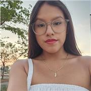 Profesora titulada en primaria con experiencia enseñando a niños.