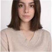 Maturanda in liceo linguistico N. Copernico