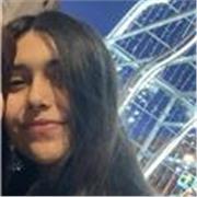 Hablo inglés y puedo dar clases a niños de primaria y ayudar con los deberes.