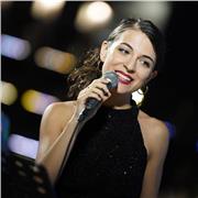 Laureata in canto Jazz presso il Conservatorio di Bologna con il massimo dei voti impartisco lezioni di canto moderno e Jazz / Teoria e Solfeggio