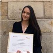 Profesora de italiano para niños y adultos, estoy cursando actualmente el grado de estudios italiano. 