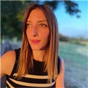 Offro aiuto compiti attraverso lezioni in presenza o online. Laureata in Psicologia dello Sviluppo, ho esperienza con i BES.