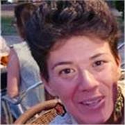 Soy profesora de inglés en mi tiempo libre. Sobre todo estoy interesada en niños y adolescentes.