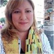 Profesora de Inglés. Yo soy nativa de Estados Unidos y te puedo ayudar mucho aprender de una manera divertida.  Experienciedad. 