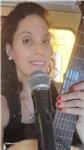 Profesora de Canto, Guitarra y Percusión