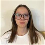 Profesora de Inglés para reforzar lo conocimientos previos. A1-A2