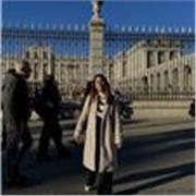 Profesora de Economía con plaza y experiencia docente durante 3 años, totalmente vocacional y con excelentes resultados. 