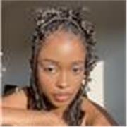 Profesora ayudante en el idioma francés para niños y adolescentes 