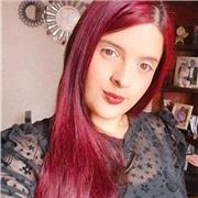 Docente con afinidad por el aprendizaje de la lectura, escritura y comprensión lectora en las primeras edades vinculando el arte y el juego como apoyo de aprendizaje