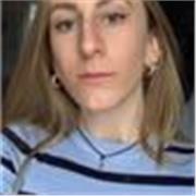 Diplomata al Liceo Scientifico Statale Carlo Donegani e appassionata alla matematica