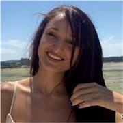 Profesora de ciencias con más de 4 años de experiencia en clases presenciales y online de todos los niveles. 