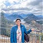 I want to teach Englisch to the students 