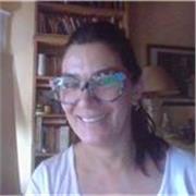Lic. en Letras, Profesora de Educación Superior en Lengua y Profesora de Lengua y Literatura