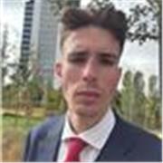 Profesional con experiencia en sector financiero y economía, listo para ayudar a gente en matemáticas, economía, geopolítica etc. 