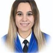 Profesora de Biología y Geología formada para dar clase a todas las edades.