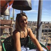 Marre de galérer ? Je suis là pour t’aider en anglais. Si tu es entre la CE1 et la 4ème, n’hésite pas à me contacter !