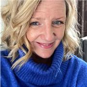 Life coach helping you to get out of your head and find peace in your mind