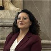 Offro lezioni private per bambini e ragazzi delle scuole elementari e medie, adattando ogni lezione alle loro esigenze 