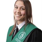 Mi chiamo Martina Mancinelli Marrero. Sono una ragazza spagnola che si è appena trasferita in Italia