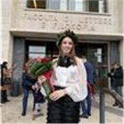 Sono una docente di Lettere Classiche. Insegno con passione, anche da remoto, per trasmettere l’amore per il mondo antico
