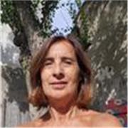 I give private lessons tailored to your level and learning needs.